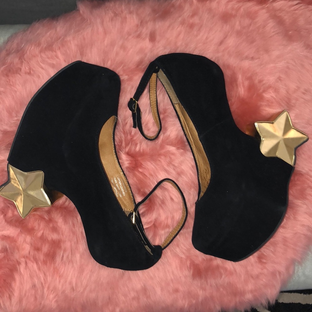 Stylish, Unique sexy leather star wedge